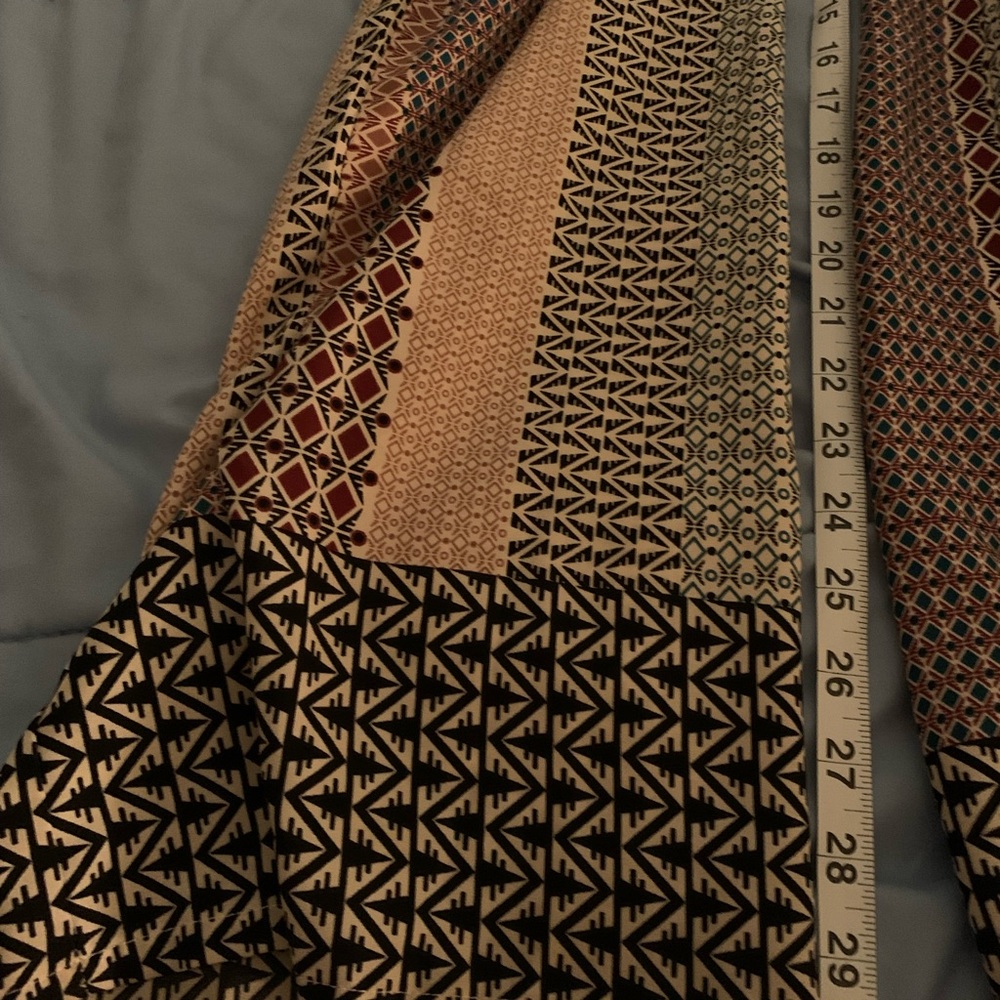 Bobeau Multicolor Geometric Print Pants - Picture 9 of 10